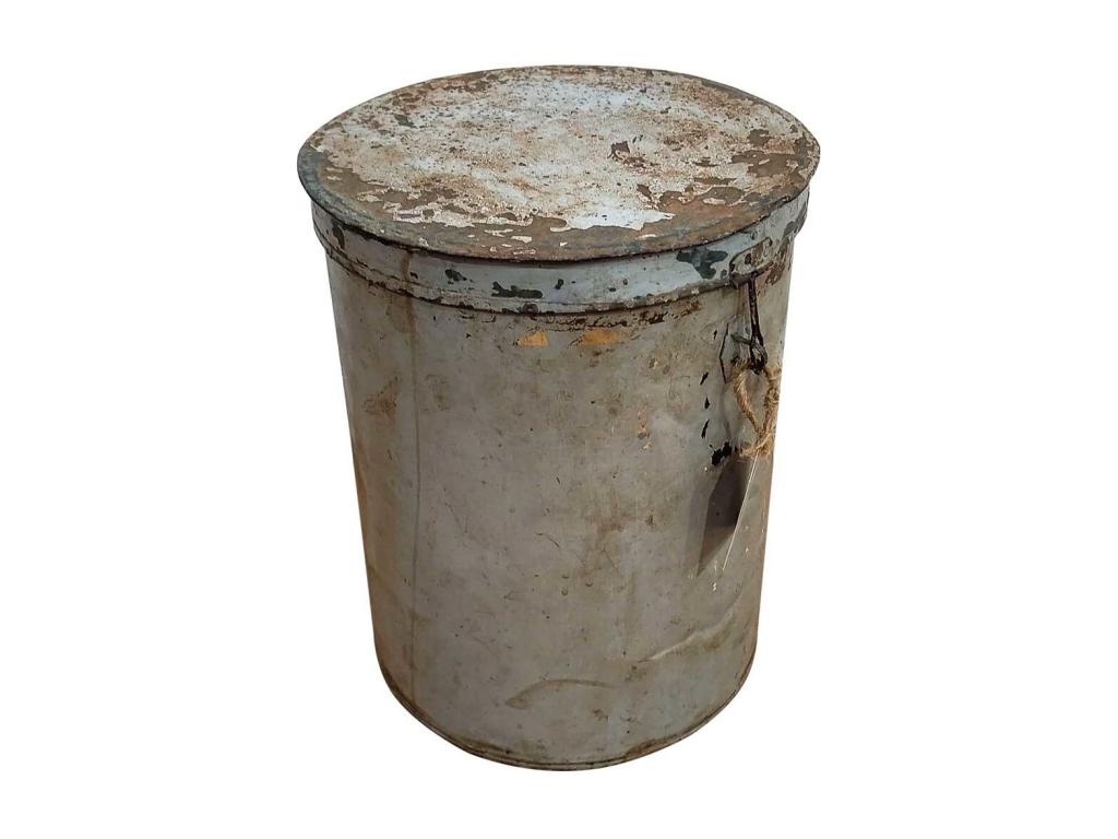 Bidon en métal couleur crème 30x30x38h TKHR12463